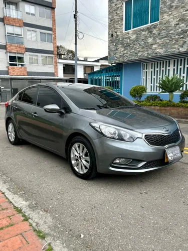KIA CERATO PRO TP 1.6cc MOD 2015   APLICA FINANCIACION