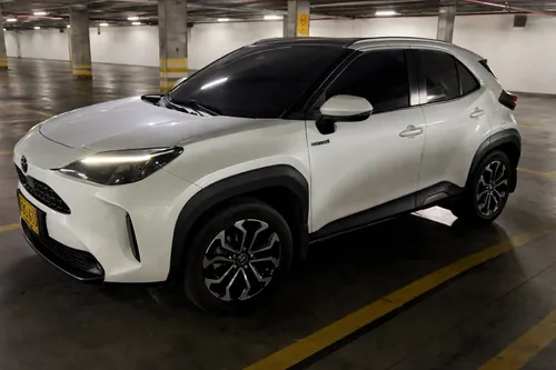 Toyota yaris cross híbrida XLS