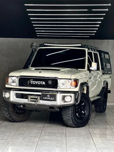TOYOTA LAND CRUISER VDJ79 B2