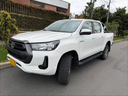 Toyota Hilux 2.7l 4x4 Mt 2700cc A.a F.e Mod 2022