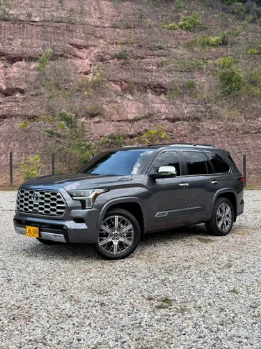TOYOTA SEQUOIA CAPSTONE 