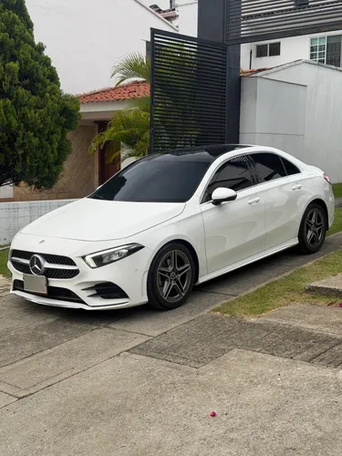 Mercedes Benz A200 Sedán  2023