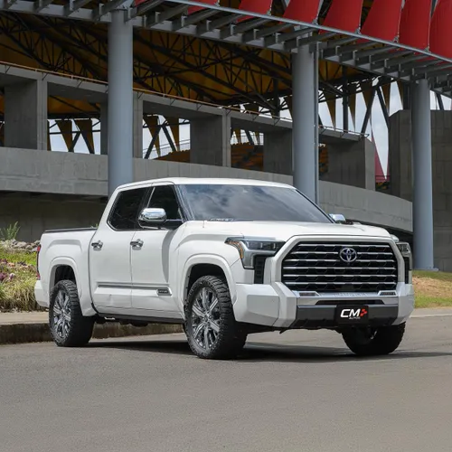 TOYOTA TUNDRA CAPSTONE