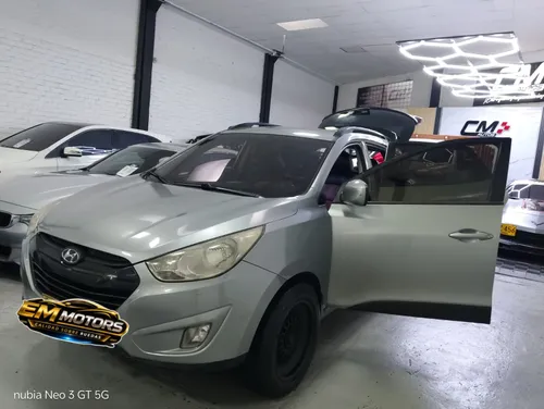 VENDO Hyundai Tucson ix35 MODELO 2013
