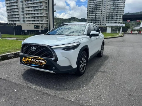 TOYOTA    COROLLA CROSS 2022