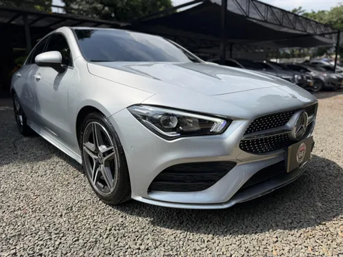 Mercedes Benz Cla 200 Amg Line 