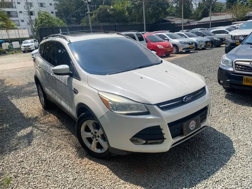 FORD ESCAPE 2014 AT