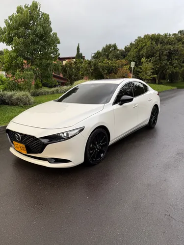 Mazda 3 Grand Touring LX Carbon Edition 2025