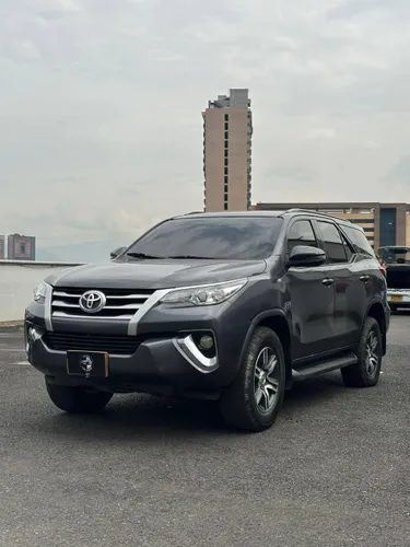 TOYOTA FORTUNER SW4 DIESEL 4x4 2019