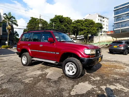 Se vende Toyota Burbuja con capacidad para 10 personas