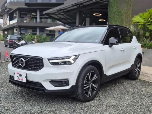 2020 Volvo XC40 R-Design 2.0T