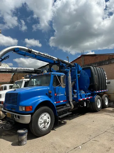 International Limpia Alcantarillas Camel