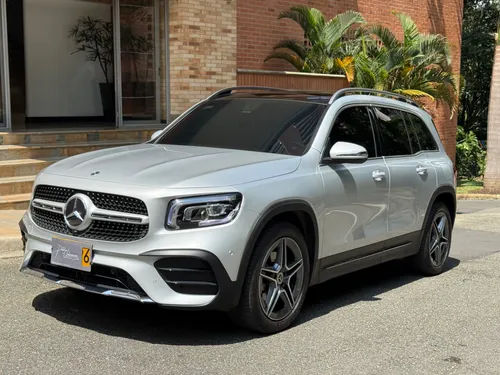 MERCEDES BENZ GLB 200 2023 