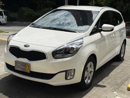 KIA CARENS EX 2016