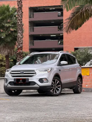 Vencambio Ford Escape 2018 Titanium 4x4 