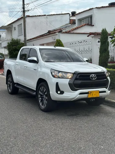 Toyota Hilux 2.4 Diesel Mecanica 2022