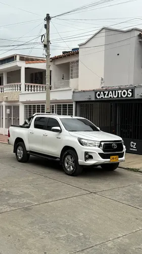  Toyota Hilux  2020 