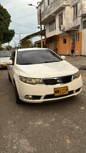 KIA CERATO FORTE LX