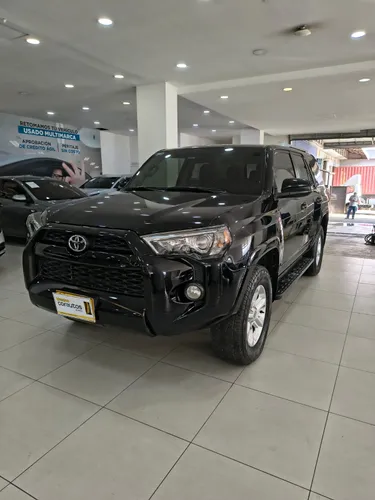 TOYOTA 4RUNNER SR5