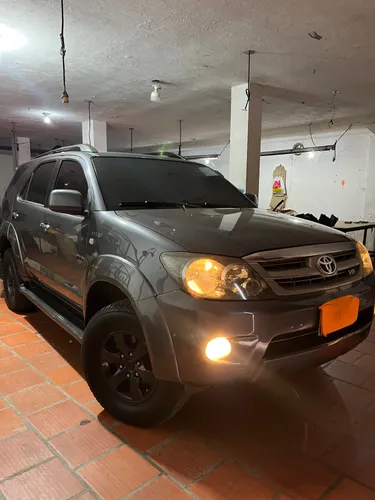 Toyota fortuner 2008 4x4 sincrónica 