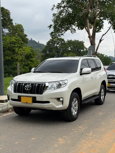 Toyota Prado txl 2024 gasolina 