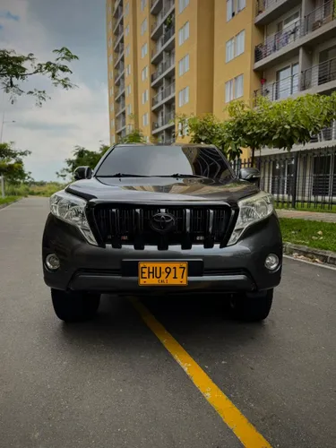 toyota prado txl diesel 2018 escribir qal whatsapp