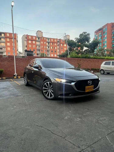Mazda 3 touring 2021 