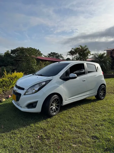 Chevrolet Spark GT - 2017