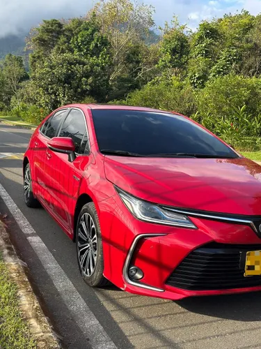 Toyota Corolla seg híbrido