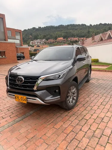 Toyota Fortuner SRV 2022 