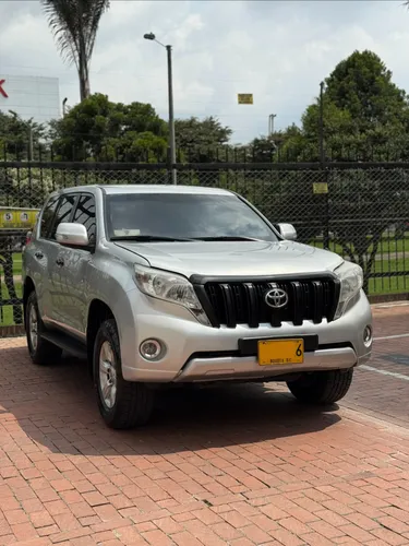 TOYOTA PRADO  TX DIESEL 2015 BLINDADA 