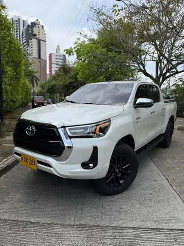 TOYOTA HILUX SRX 4.0