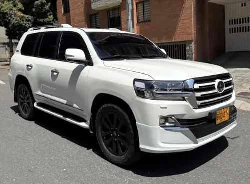 Toyota sahara LC200 B2 plus