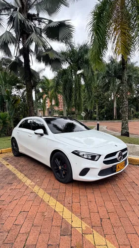 Mercedes-Benz A200 2020  65.000 km  98.900.000