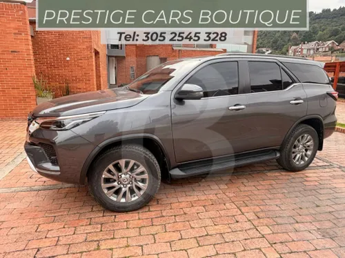 Toyota Fortuner SRV 2.4 Diésel modelo 2022