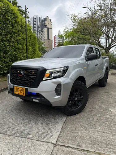 NISSAN FRONTIER 25 BII