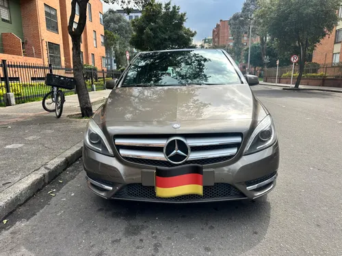 Mercedes Benz B200 Blue efficiency 