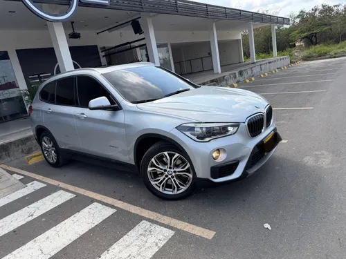 BMW x1 sdrive 20i amo 2016