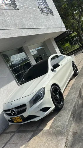 Mercedes Benz cla 180 todo al día listo para Transpaso 