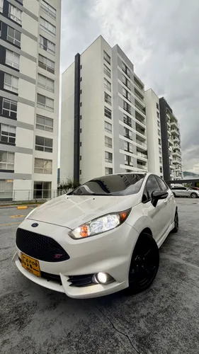 FORD FIESTA ST