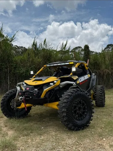CAN AM MAVERICK R Edicion Especial 50TH 2024