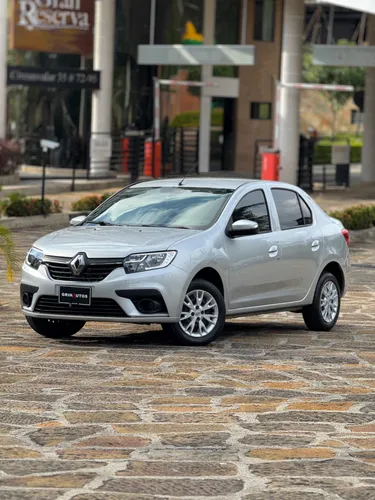 RENAULT LOGAN LIFE PLUS 2025