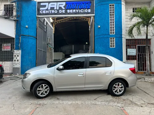 RENAULT LOGAN  PRIVILEGE 