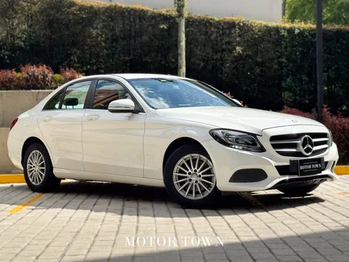 MERCEDES BENZ C-180 2015