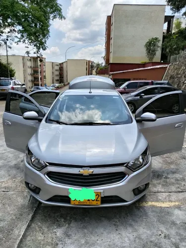 Chevrolet ÓNIX 2019 63000 kms