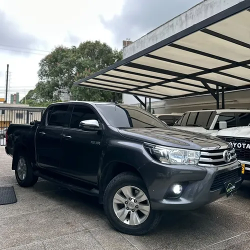 TOYOTA HILUX SRV DIÉSEL