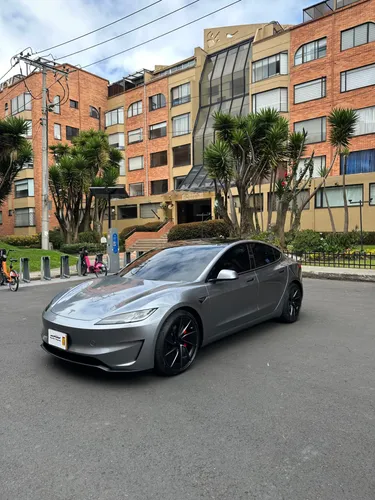 Tesla Model 3 Performance