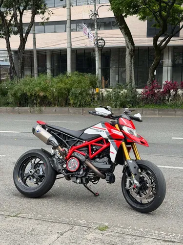 Ducati hypermotard 950 sp 2023