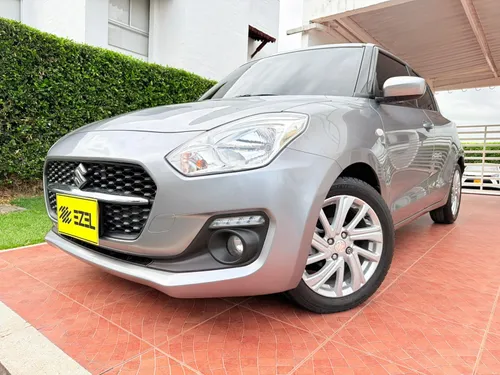 SUZUKI SWIFT HÍBRIDO 2022 44.000 kms