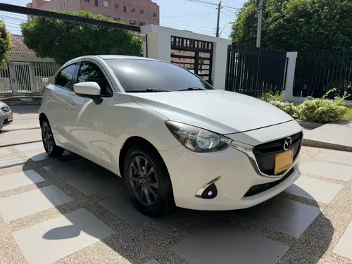 Mazda 2 Touring Automatico 2019